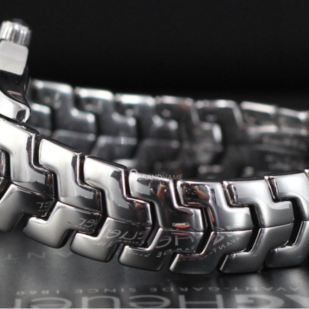 Pink Mother of Pearl Tag Heuer with Eleven Diamonds - Picture 7 of 8